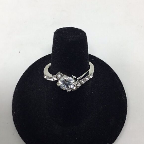 Cubic Zirconia Fashion Ring (H15) - Picture 4 of 6